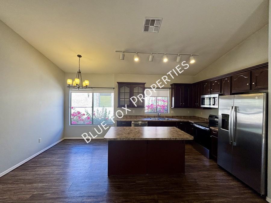 308 E Camino Limon Verde - Photo 4 of 22