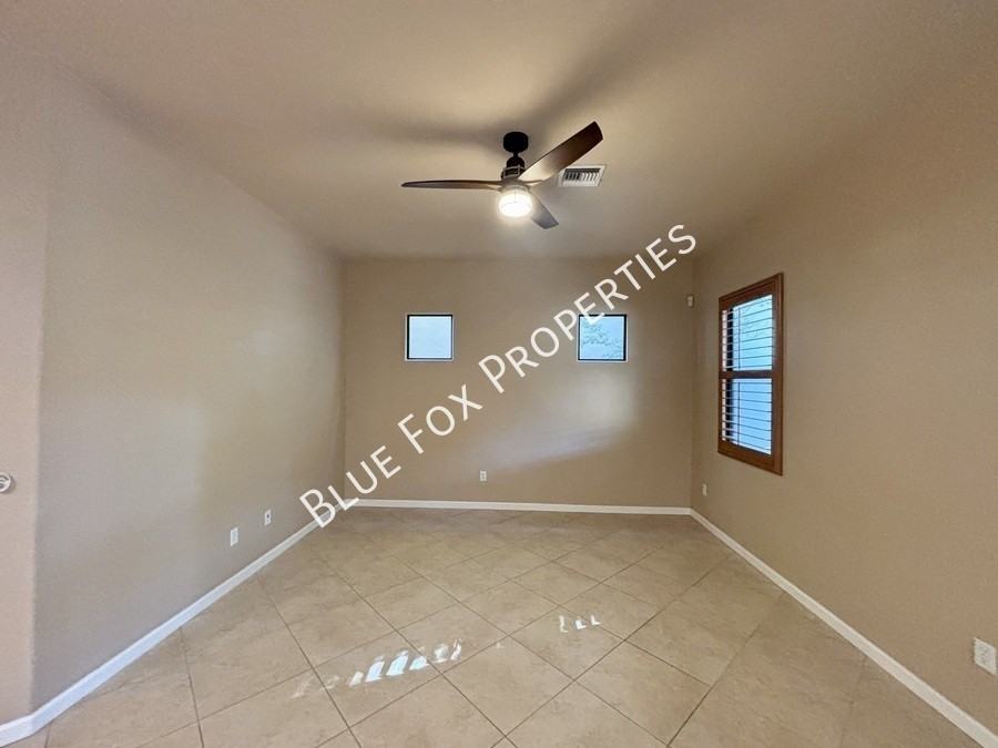 4688 N Belgravia Rd - Photo 5 of 30