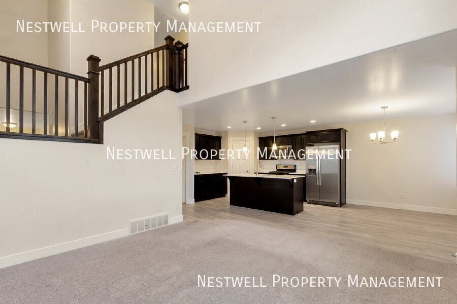 4874 W Spire Way - Photo 4 of 19