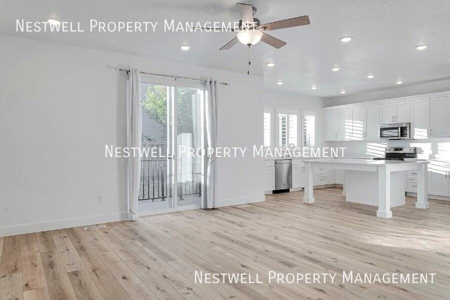 8139 N St Cecilia St - Photo 3 of 26