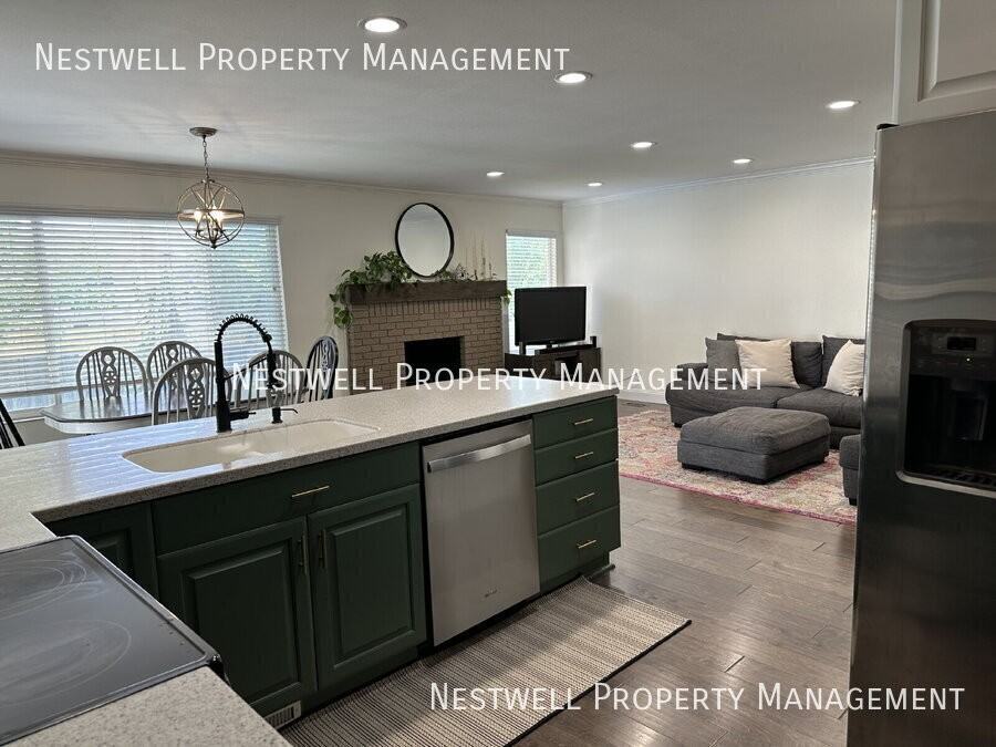 1236 E Cedar Ridge Rd - Photo 2 of 50