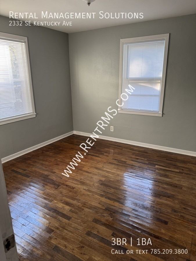 2332 Se Kentucky Ave - Photo 6 of 9
