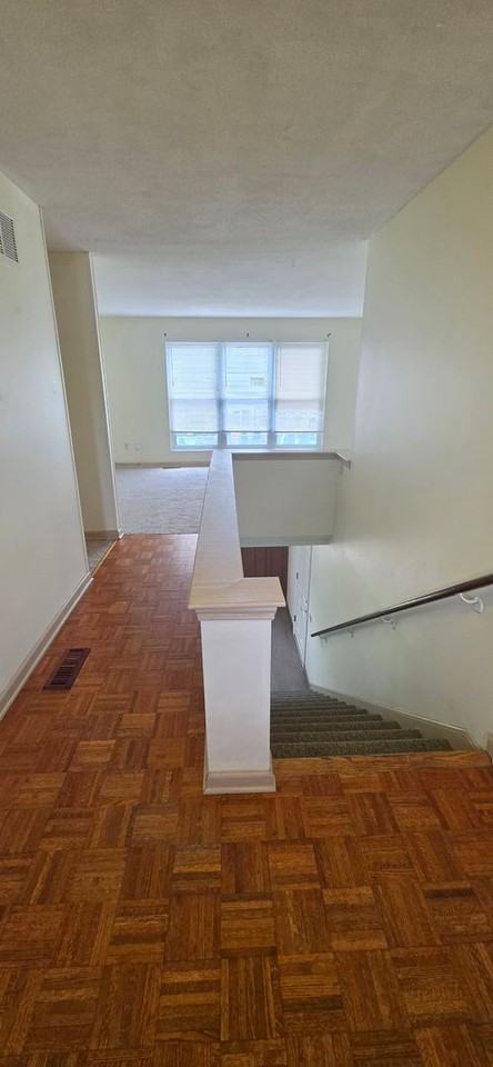11864 Featherwood Dr - Photo 4 of 38
