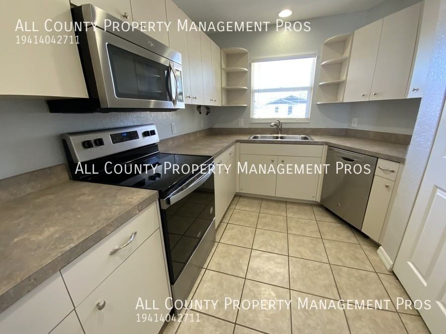 1189 Coleman Ave - Photo 3 of 15
