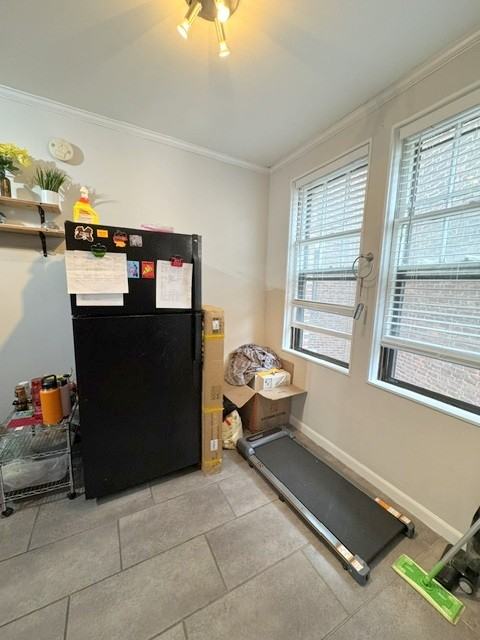 130 Sutherland Rd #7 - Photo 4 of 10
