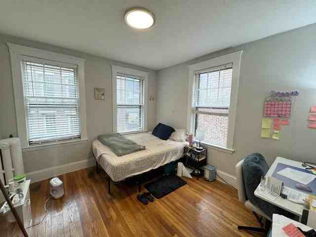 130 Sutherland Rd #7 - Photo 7 of 10