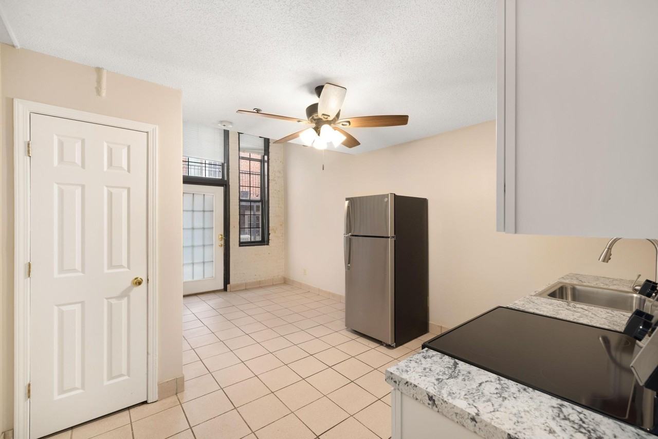 (Holston) Olde Towne Lofts - Photo 2 of 10
