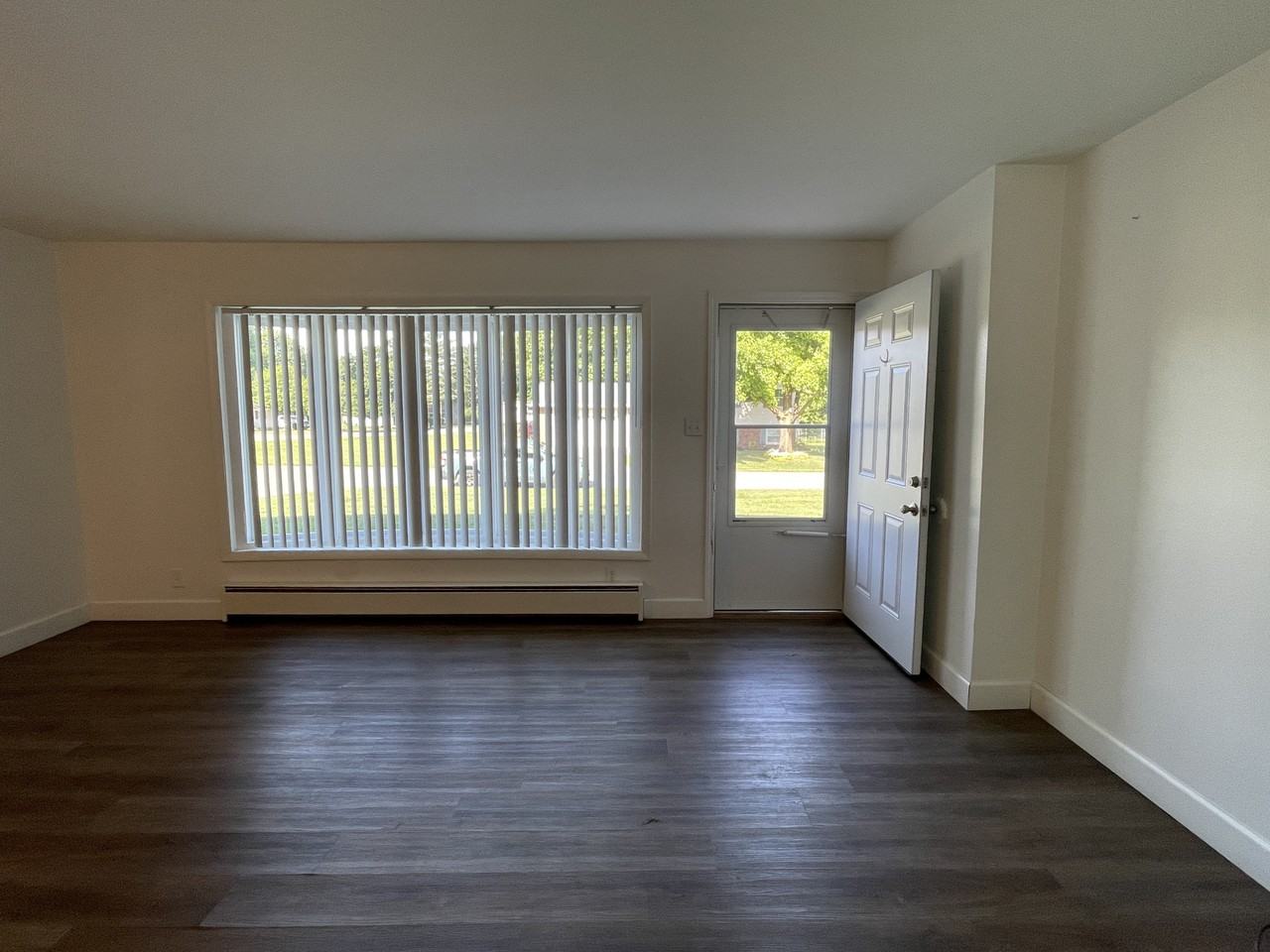 508 North James Street - Photo 2 of 7