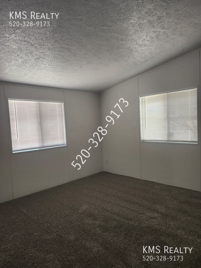 5918 S Del Moral Blvd - Photo 7 of 17