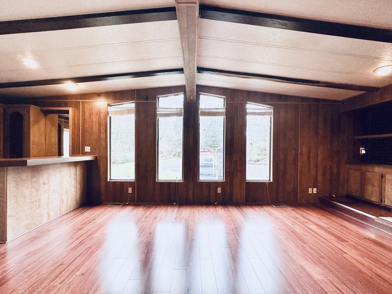 25706 Ne 47th Pl - Photo 2 of 15