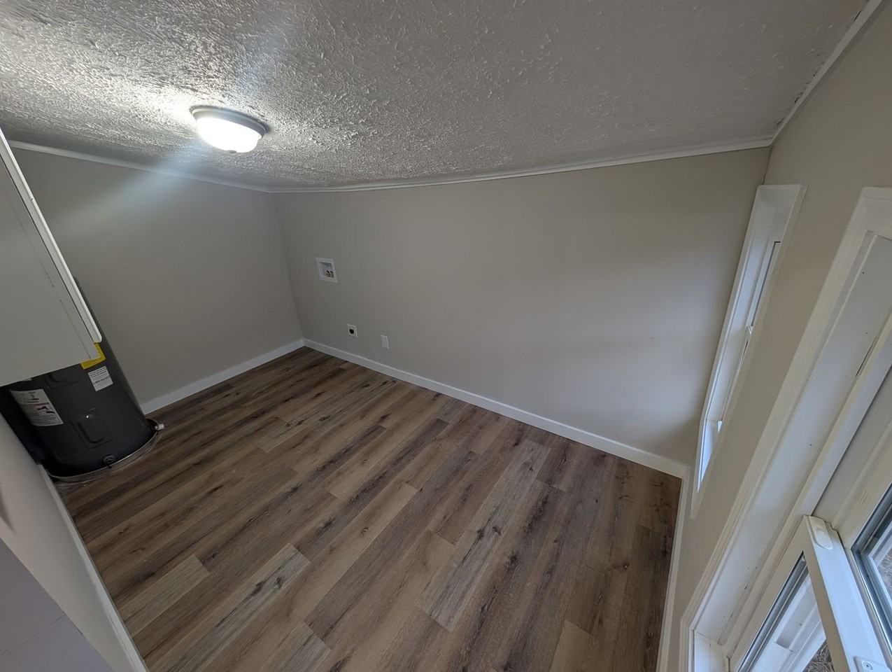 222 Lenoir Ave - Photo 5 of 8
