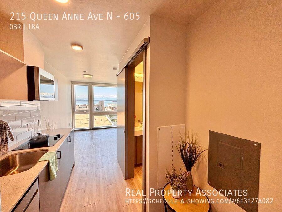 215 Queen Anne Ave N #605 - Photo 6 of 50
