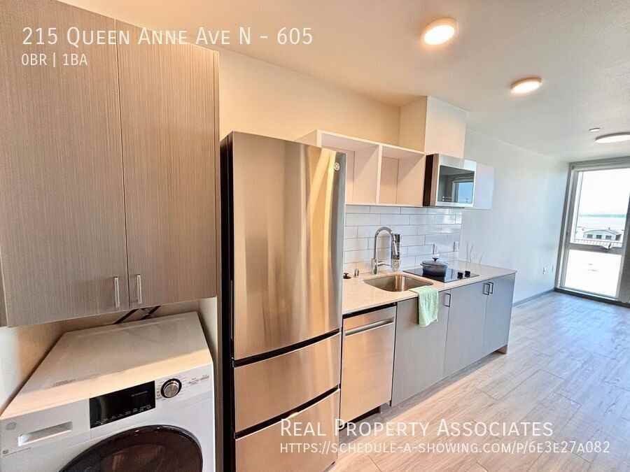 215 Queen Anne Ave N #605 - Photo 7 of 50