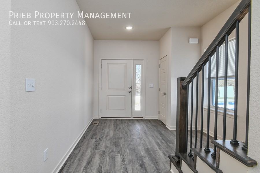 3241 N 103rd Pl #32 - Photo 5 of 34