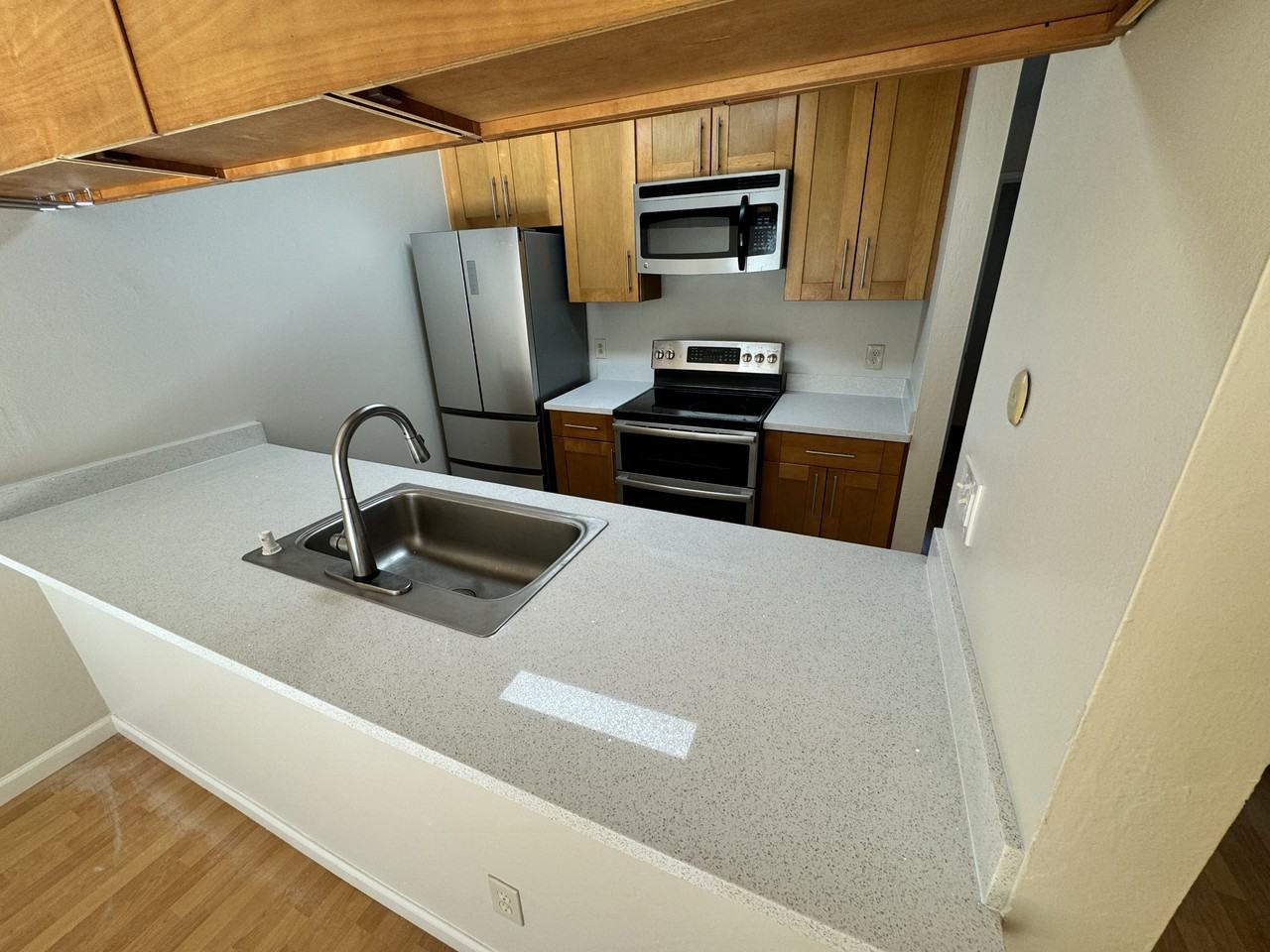 240 Hollis Ave #4 - Photo 4 of 22