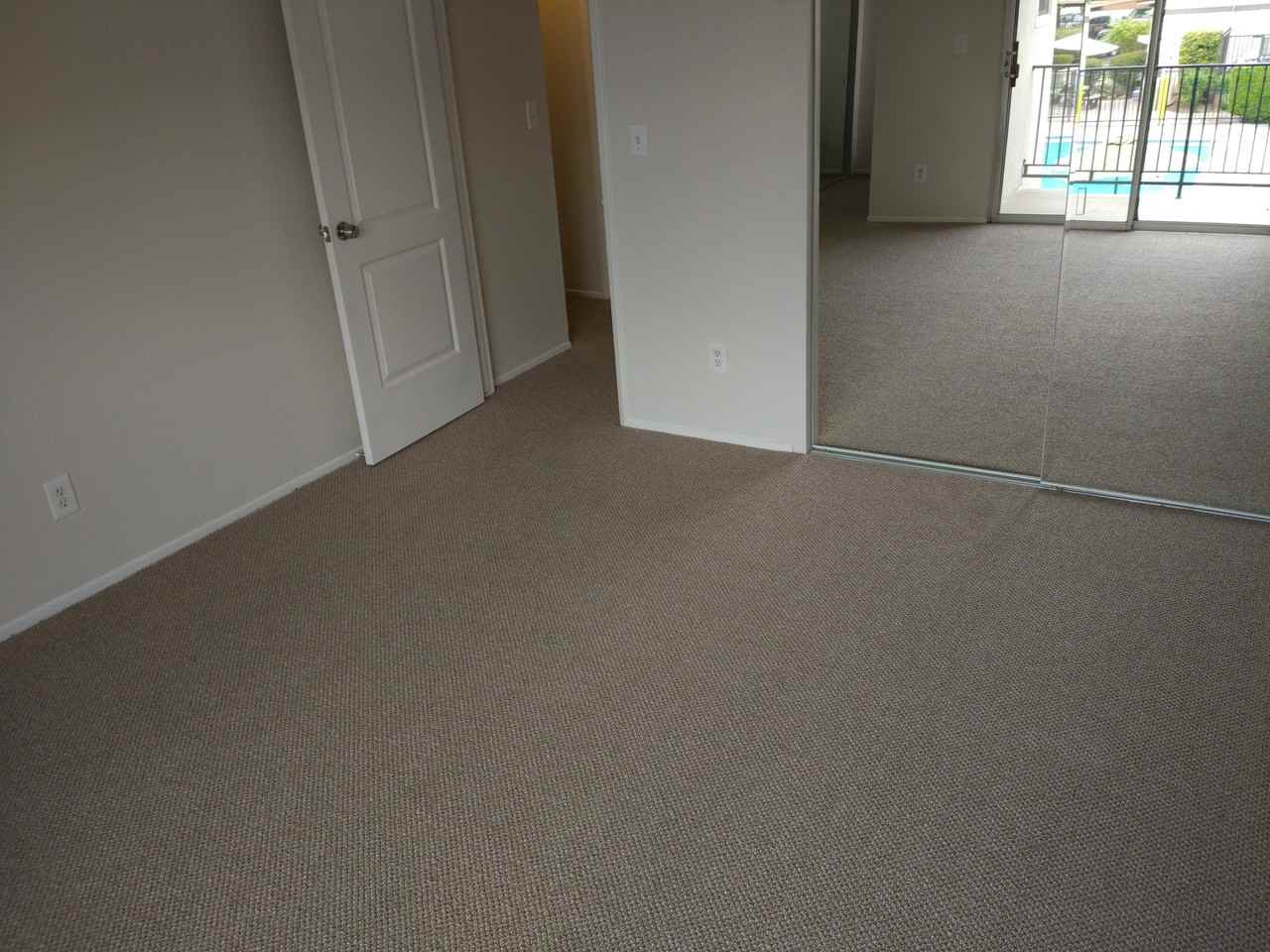 240 Hollis Ave #4 - Photo 7 of 22