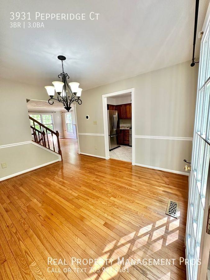 3931 Pepperidge Ct - Photo 7 of 42