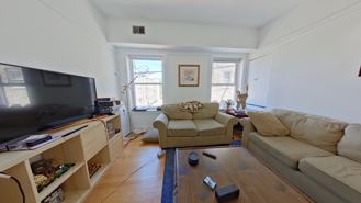4649-53 Malden - Photo 1 of 1