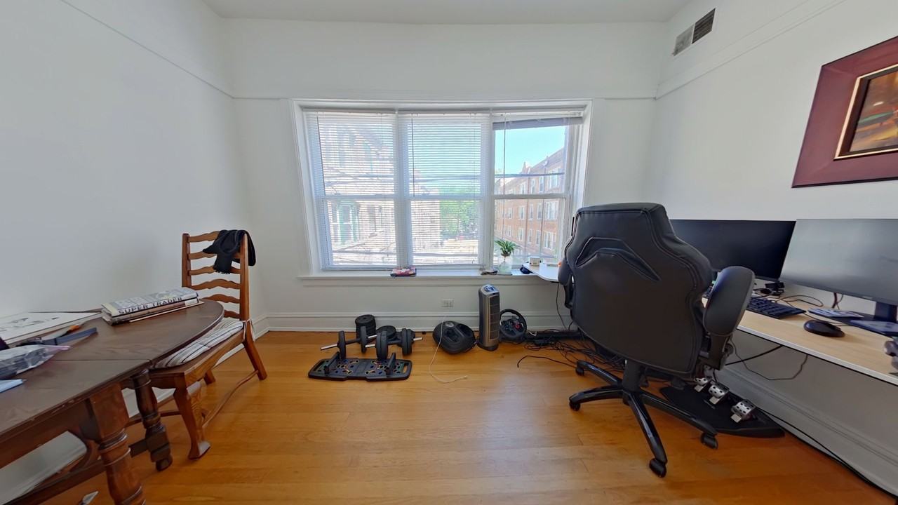 4649-53 Malden - Photo 5 of 17