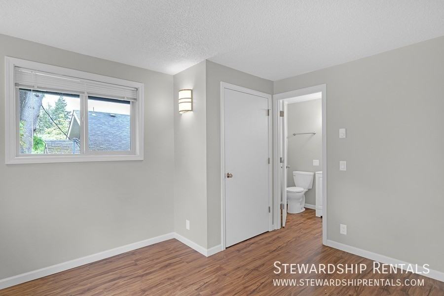 528 Tyler St #14 - Photo 7 of 10