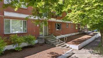 featured image of 1020 E 18th Ave #2