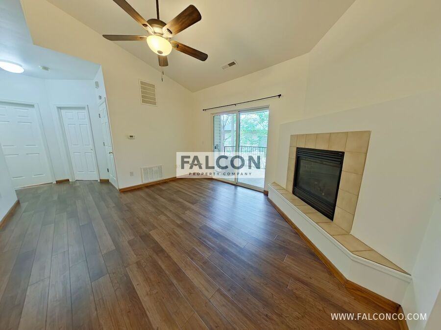 2049 Legacy Ridge Vw #206 - Photo 3 of 14