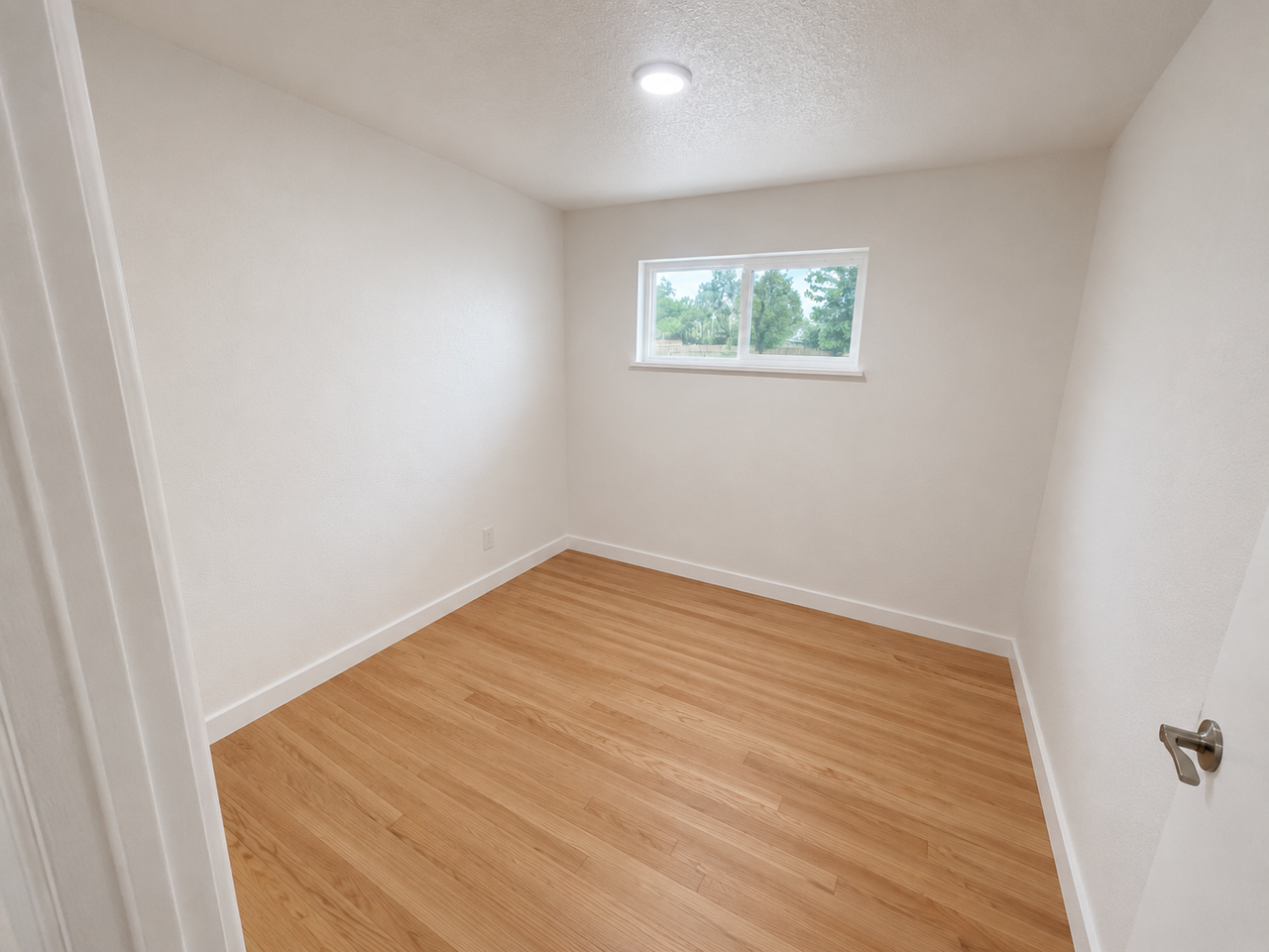 1305 Otis Street - Photo 5 of 18