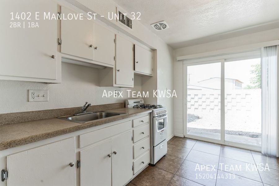 1402 E Manlove St #32 - Photo 3 of 30