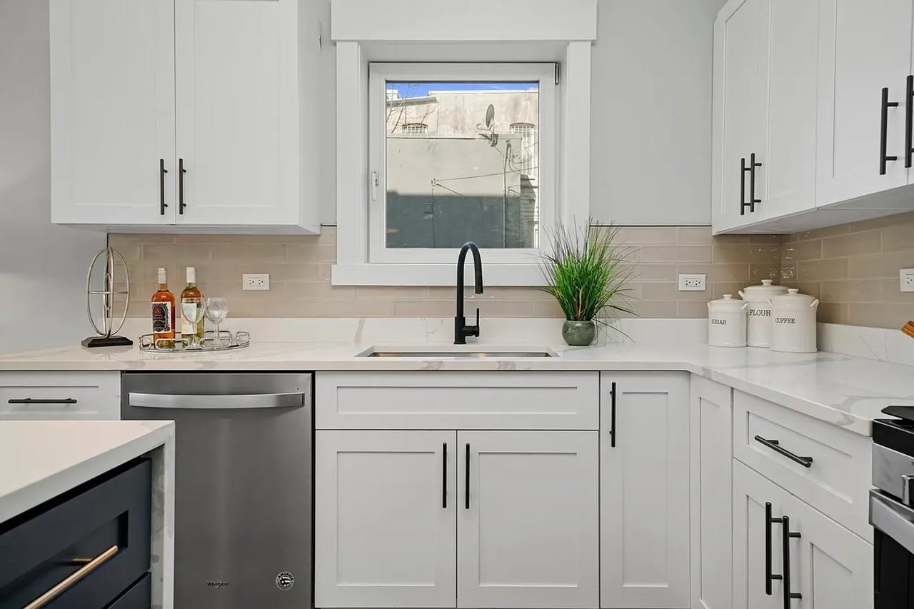 2450 W Flournoy St #2 - Photo 5 of 13