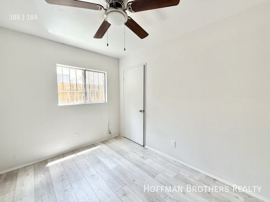 118 E 84th Pl #1 - Photo 6 of 6