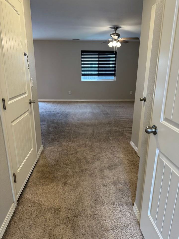 7321 Axis Pt - Photo 2 of 27
