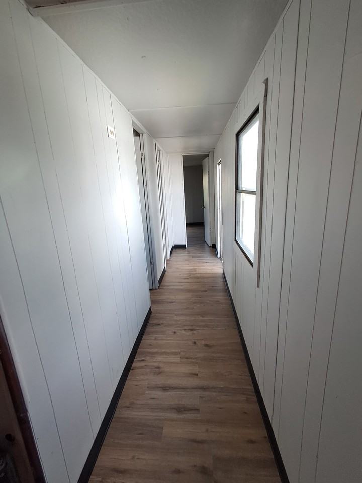2303 South Greeley Highway - Photo 5 of 20
