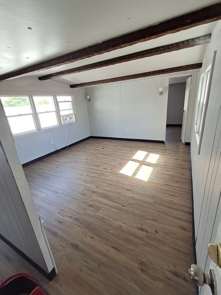 2303 South Greeley Highway - Photo 6 of 20
