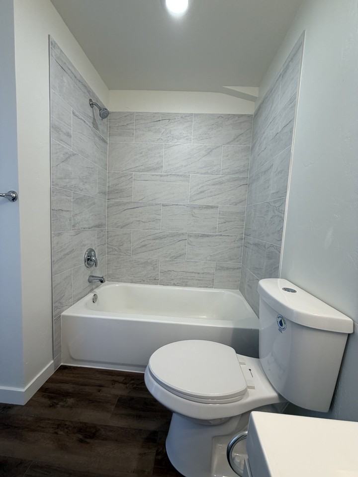 491 East 16th Street - Photo 5 of 9