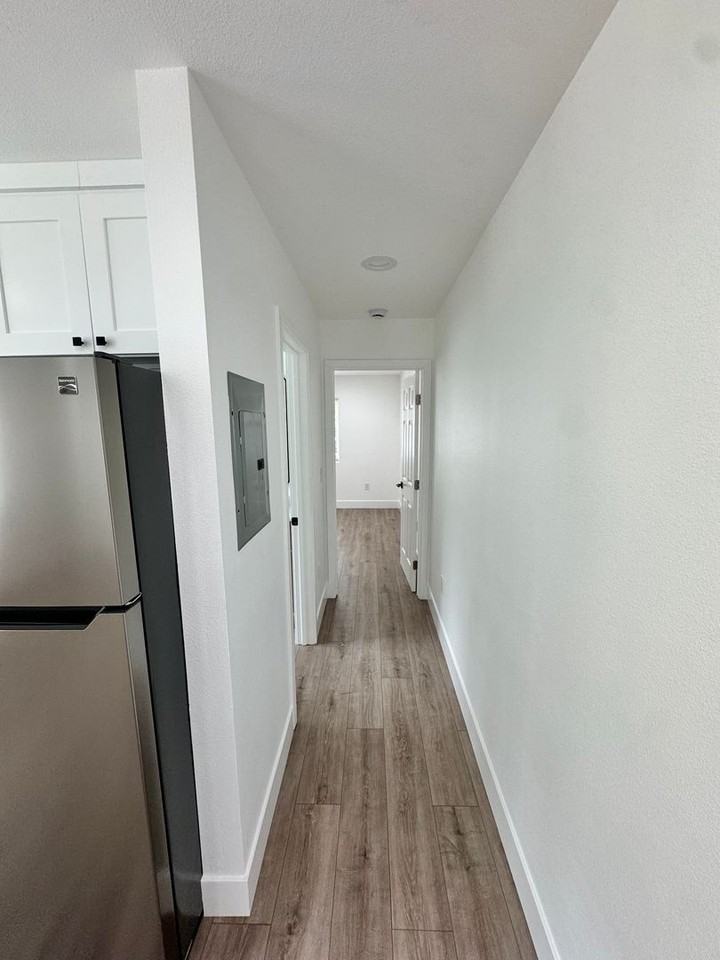 2264 San Anseline Ave - Photo 6 of 21