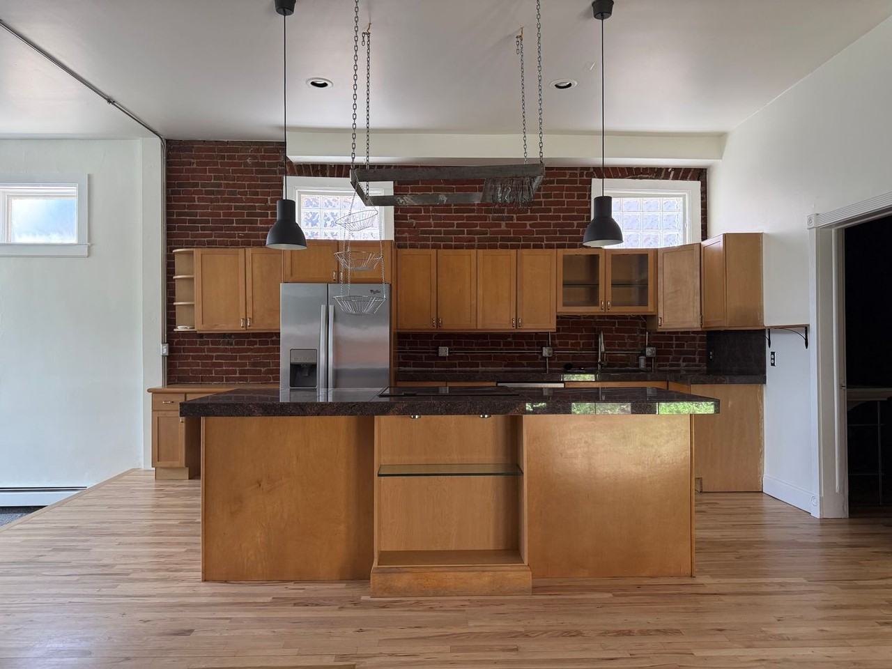 415 W 4th Ave - Photo 6 of 13