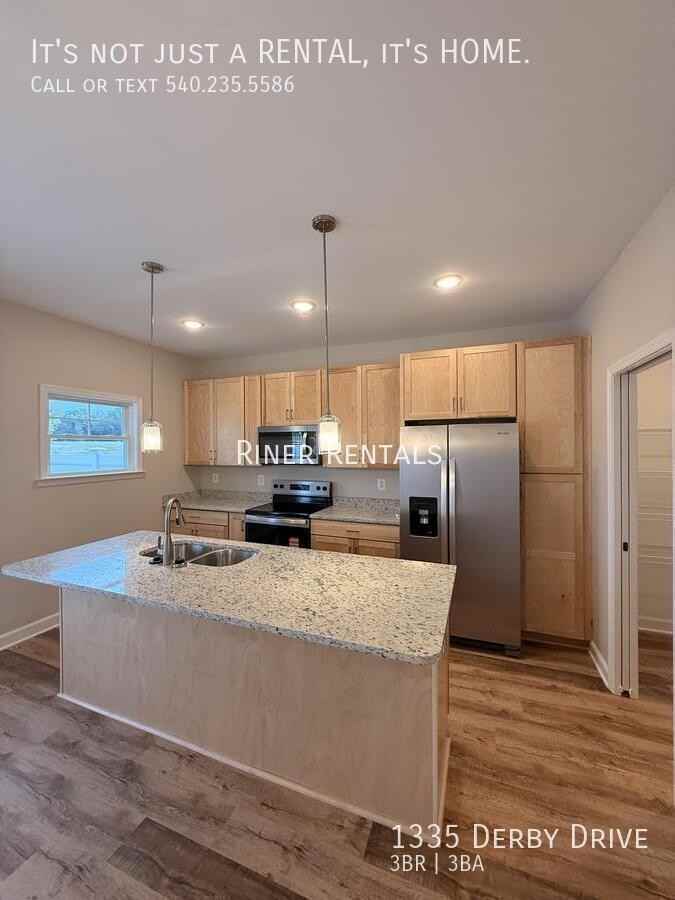 1335 Derby Dr - Photo 7 of 20