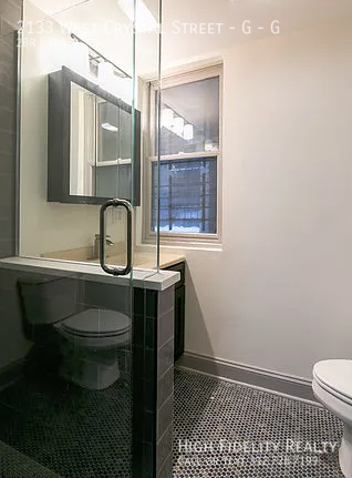 2133 W Crystal St #G - Photo 7 of 9