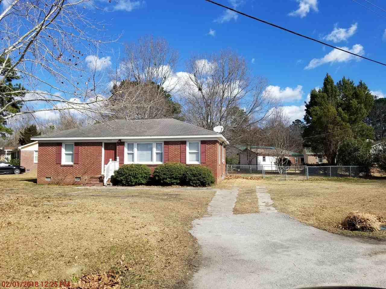 300 Mary Scott Dr - Photo 2 of 8