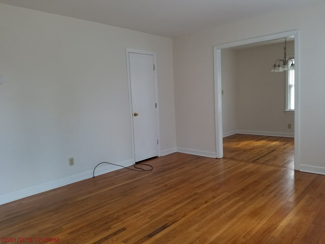 300 Mary Scott Dr - Photo 3 of 8