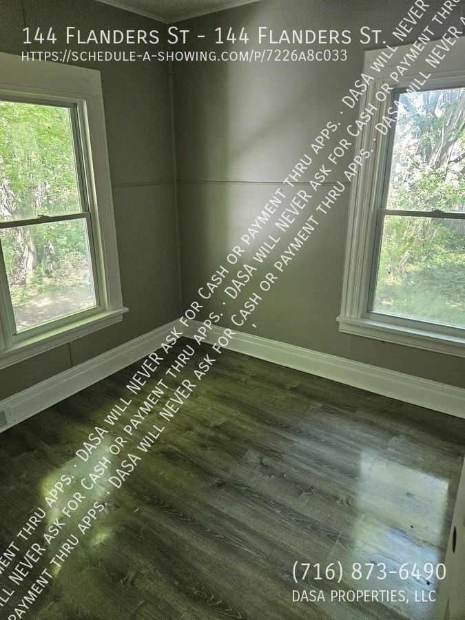 144 Flanders St - Photo 5 of 8