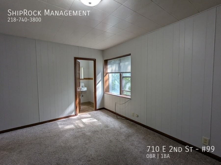 710 E 2nd St #99 - Photo 2 of 11