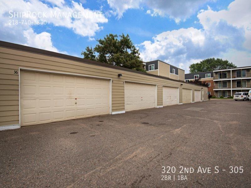 320 2nd Ave S #305 - Photo 4 of 14
