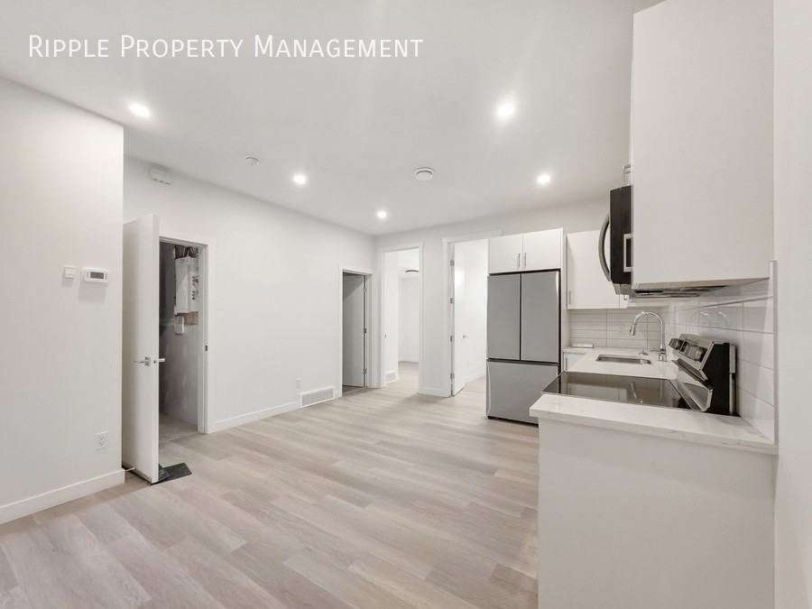 2108 Home Rd Nw #1B - Photo 2 of 12