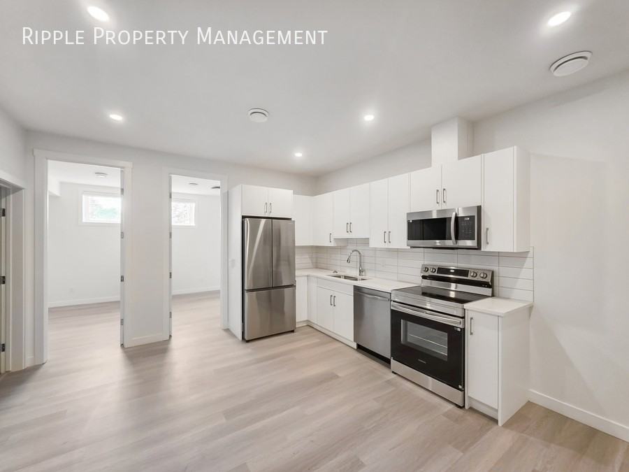 2108 Home Rd Nw #1B - Photo 3 of 12