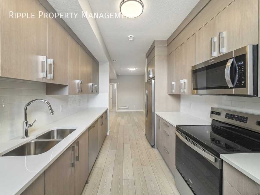 8510 Huxbury Dr Ne - Photo 2 of 15