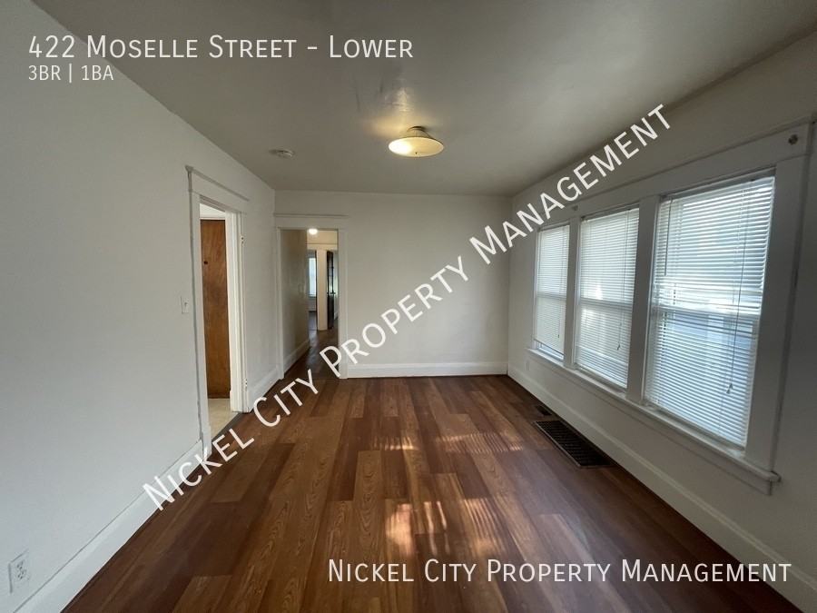 422 Moselle St - Photo 2 of 7