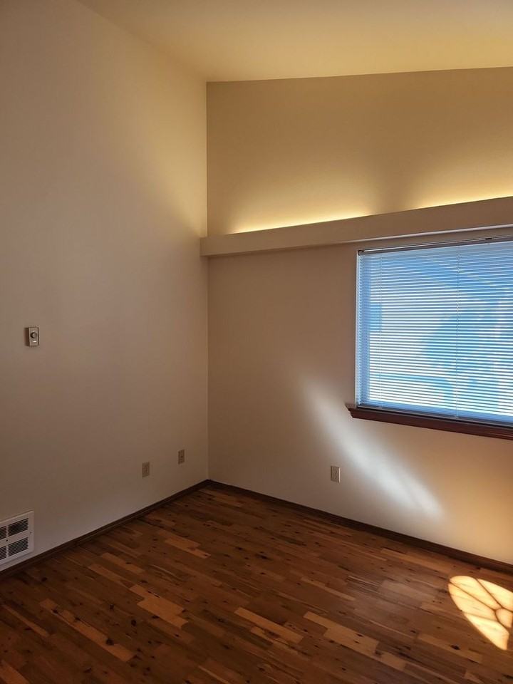 2073 Cherry St #5 - Photo 6 of 12