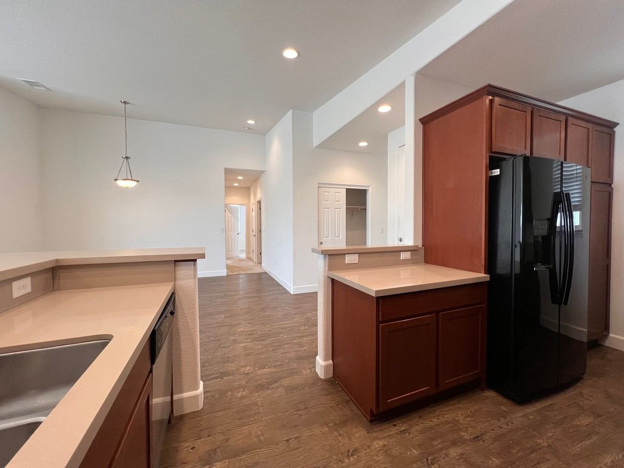 1907 Canal Dr - Photo 6 of 43