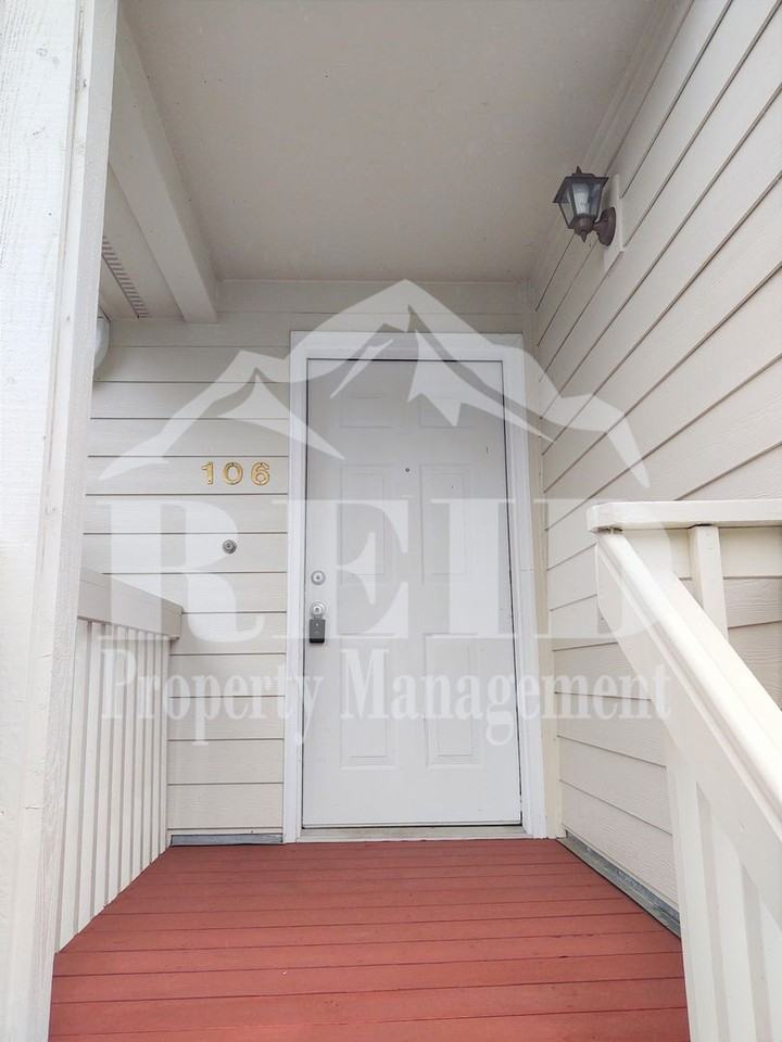 1313 Nw Slate Ln #106 - Photo 2 of 25